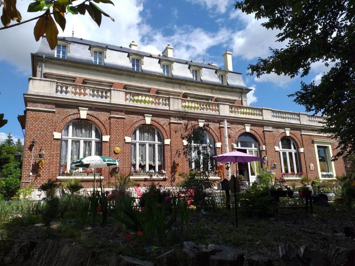 Villa Les Camelias Fontaine-lès-Vervins Eksteriør billede